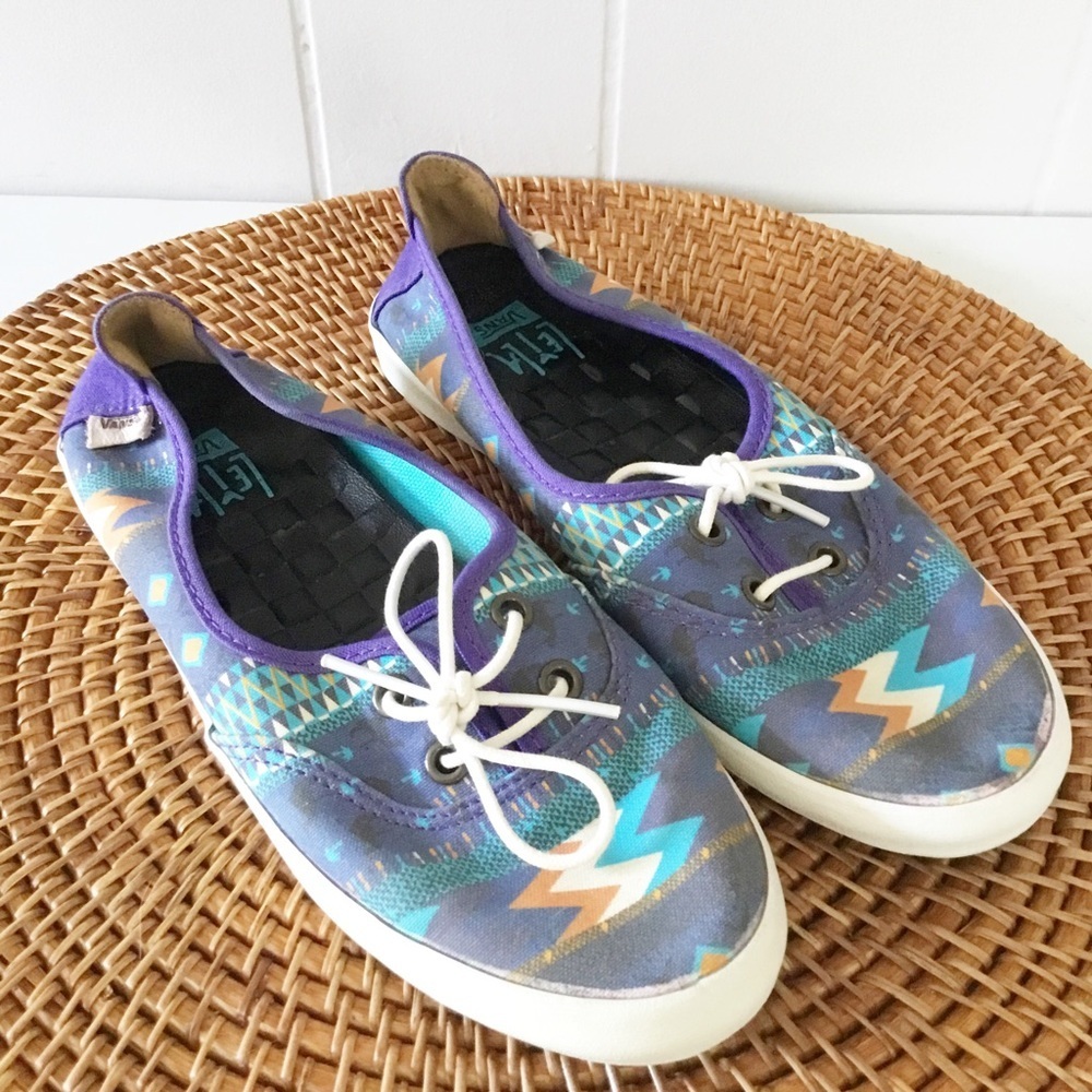 Vans Solana Leila Deep Blue Aztec Print Low Top Sneakers Size 6 Slip Ons